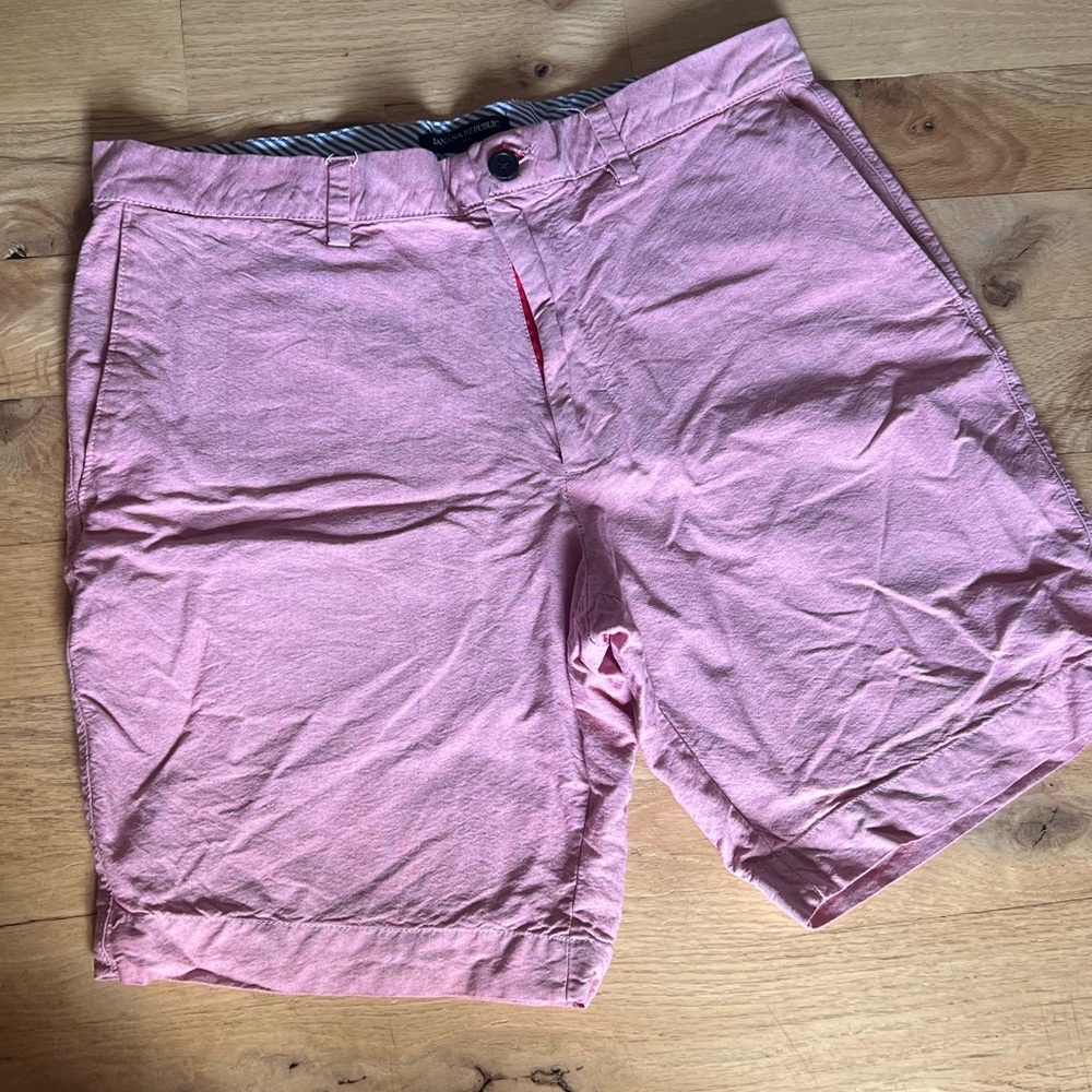 Banana Republic Men’s Nantucket Red Shorts